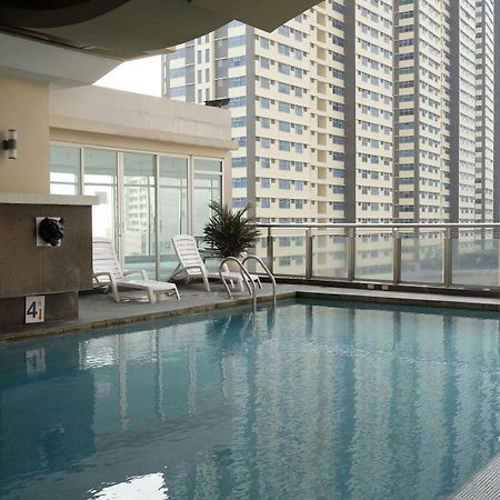 เซน รูม มาลาเต โรบินสัน Hotel มะนิลา ภายนอก รูปภาพ